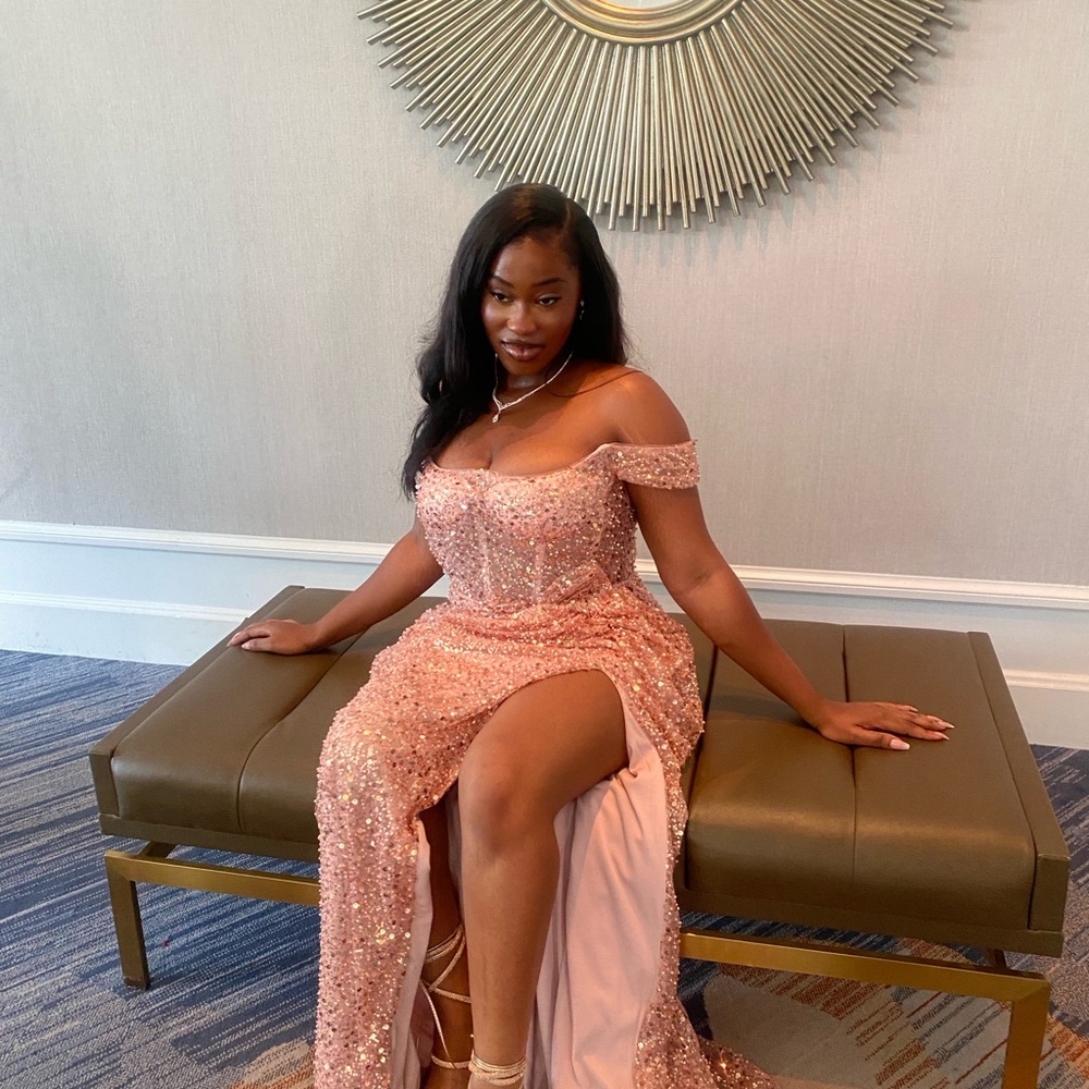 Elegant Pink Sequin Prom dress